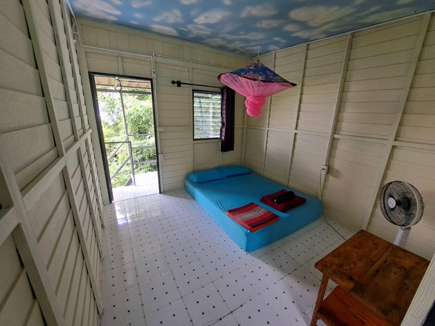 Neeno Hut Koh Chang Oda fotoğraf